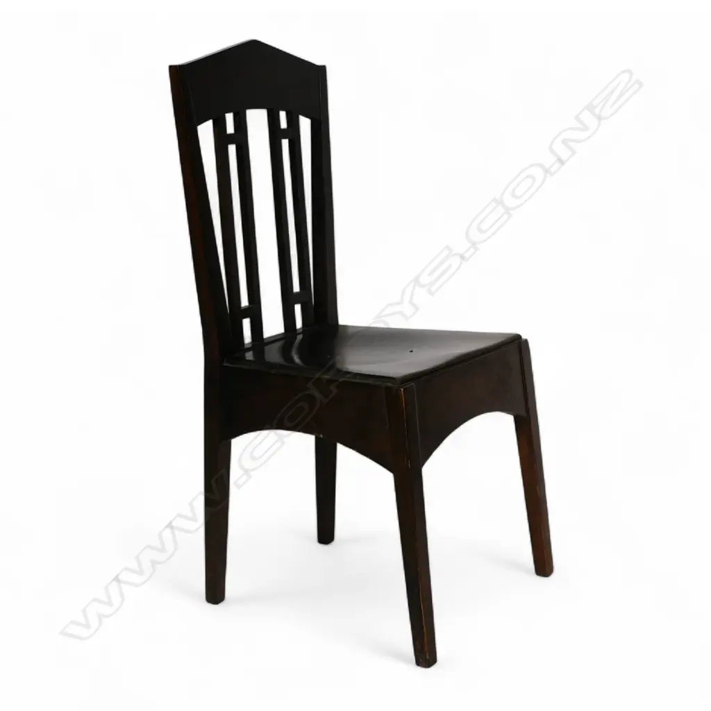 A c.1926. Roy Lipponcott rimu chair, Image 1++